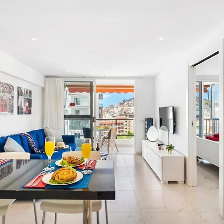 Appartement 76. Cristianos First Sea Line, Parking, Wi Fi