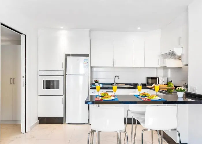 76 Cristianos First Sea Line, Wi Fi *